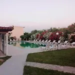 Lunzi 3* لاغاناس