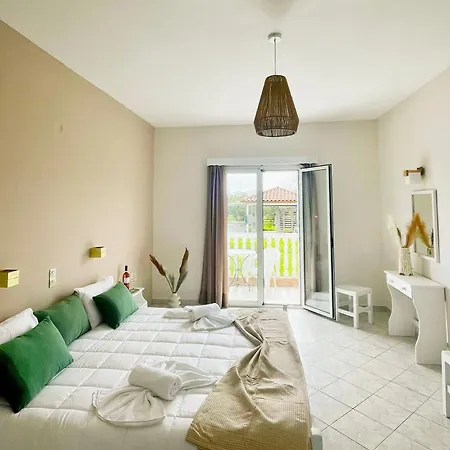 Apartahotel Lunzi 3*